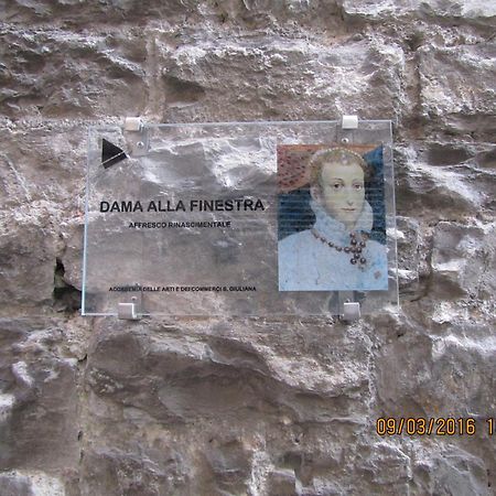 Ferienwohnung Antica Corte, Bilocale Nel Centro Storico Di Como Exterior foto